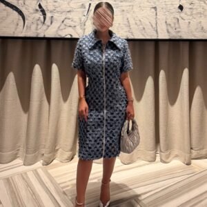 Alternative view of Dress jeans